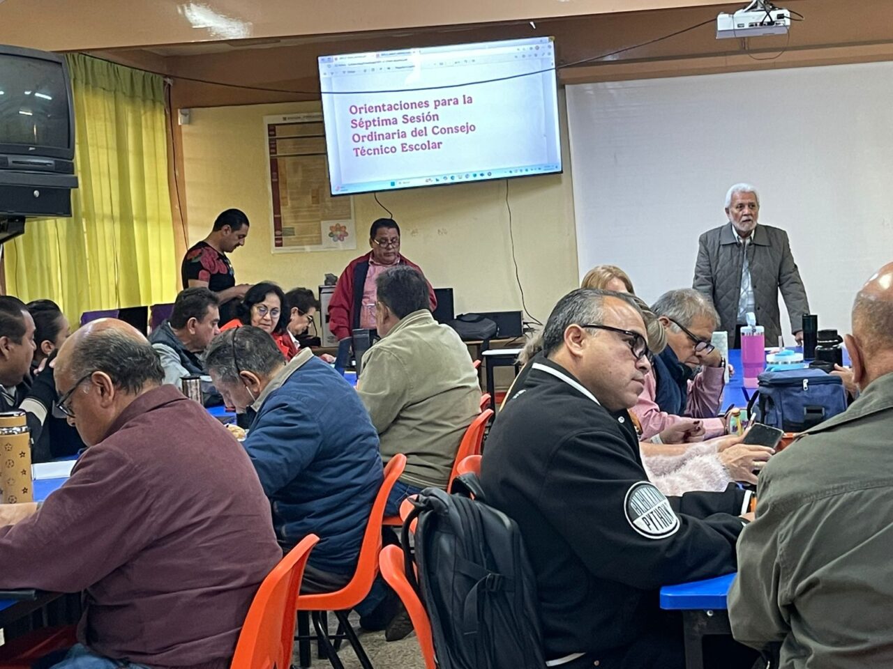 300525-SEPH-IHE realizó la séptima Sesión Ordinaria del Consejo Técnico Escolar (3)