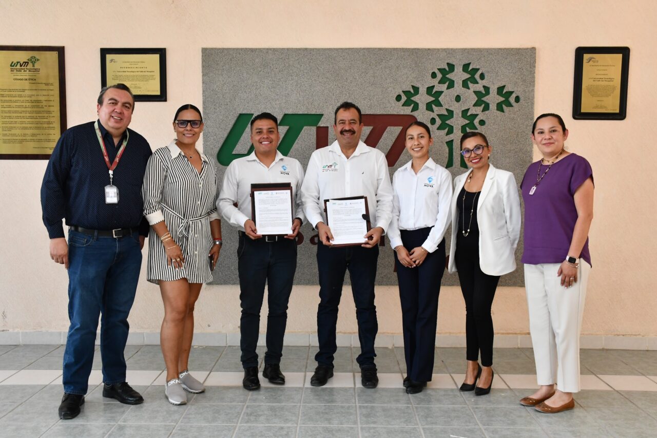 Firman UTVM y agencia de viajes NOVA convenio de colaboración (3)