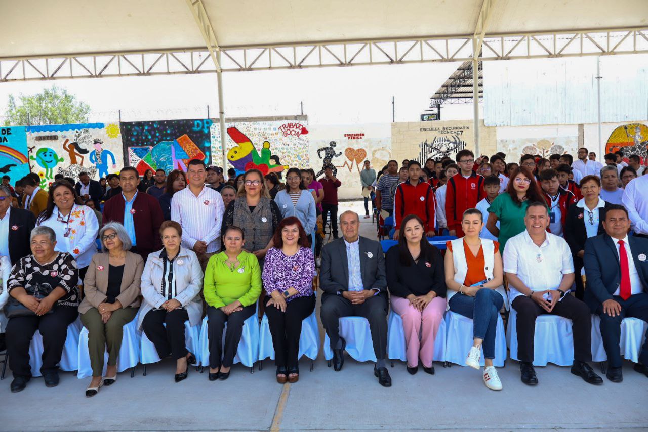 Entrega-de-aulas-en-Atitalaquia-5.jpg