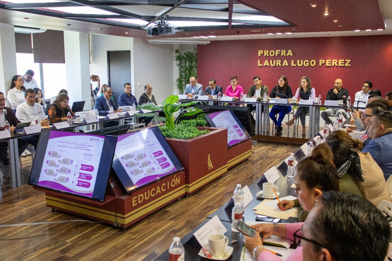Presentan avances y proyectos estratégicos en sesión del subcomité sectorial de educación (1)