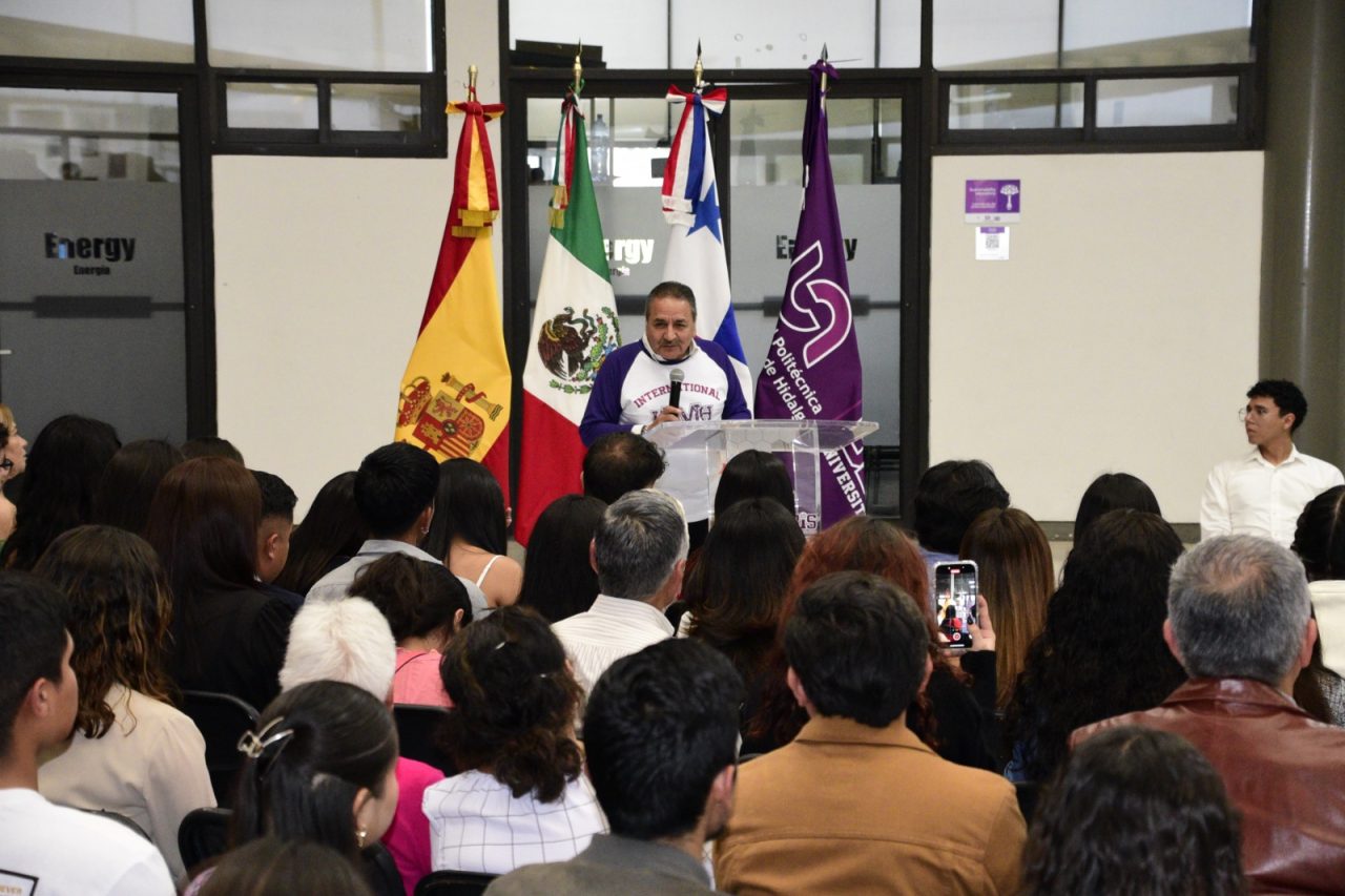 UPMH envía a 18 estudiantes a España y Panamá