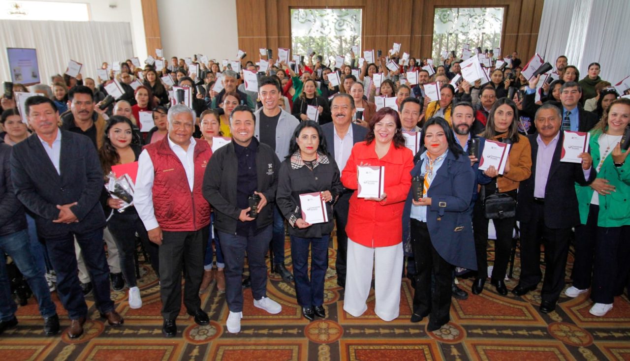 Capacitan a Comités de Contraloría Social del PRONI (1)