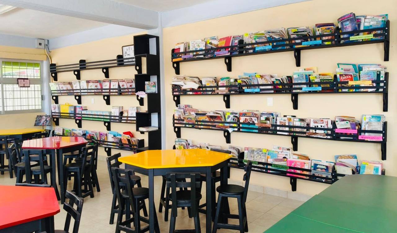 IHE-fortalece-bibliotecas-y-beneficia-a-mas-de-53-mil-estudiantes.jpg